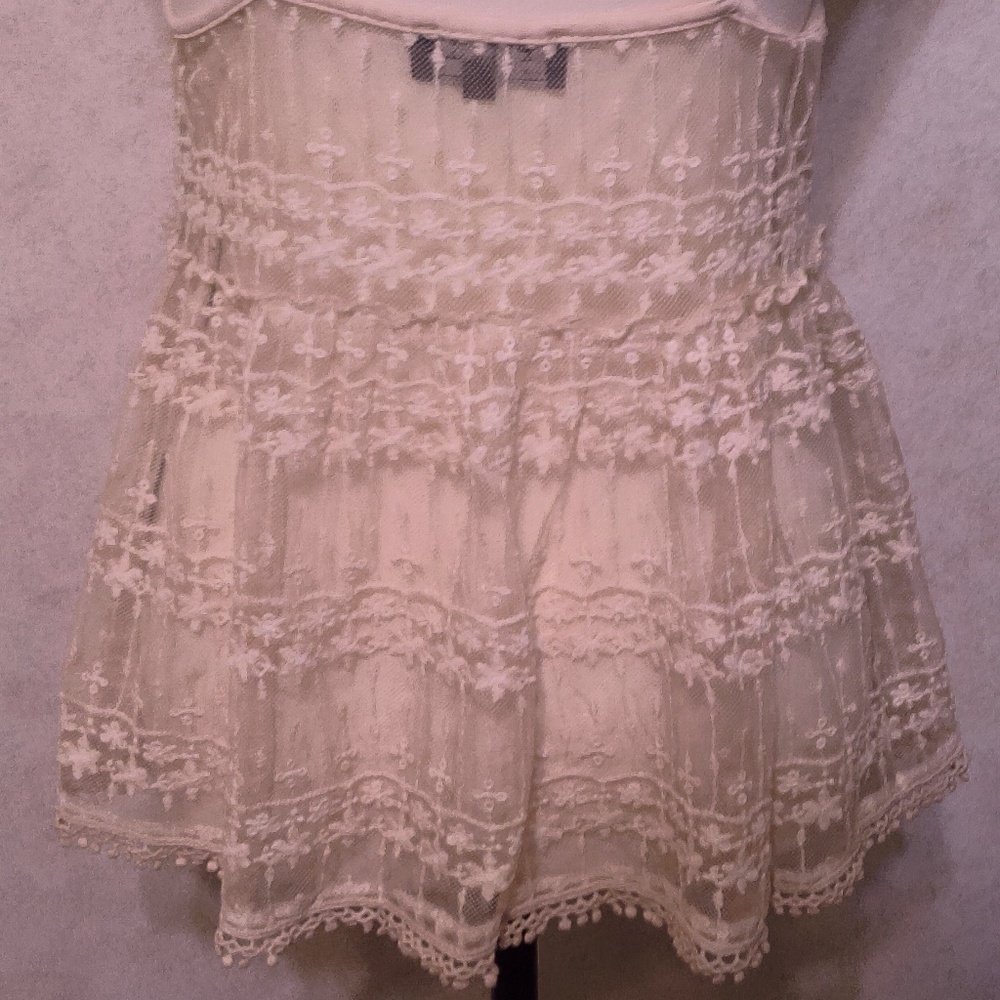 NWOT Pol Sheer Mesh Embroidered Pattern Cover Cami Top Size Small Peach Color - Picture 5 of 7